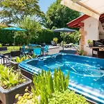 Bed & Breakfast Les D'arrauntz Ustaritz