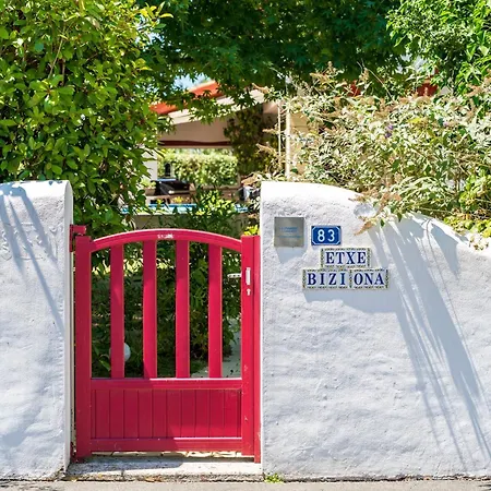 Bed & Breakfast Les D'arrauntz